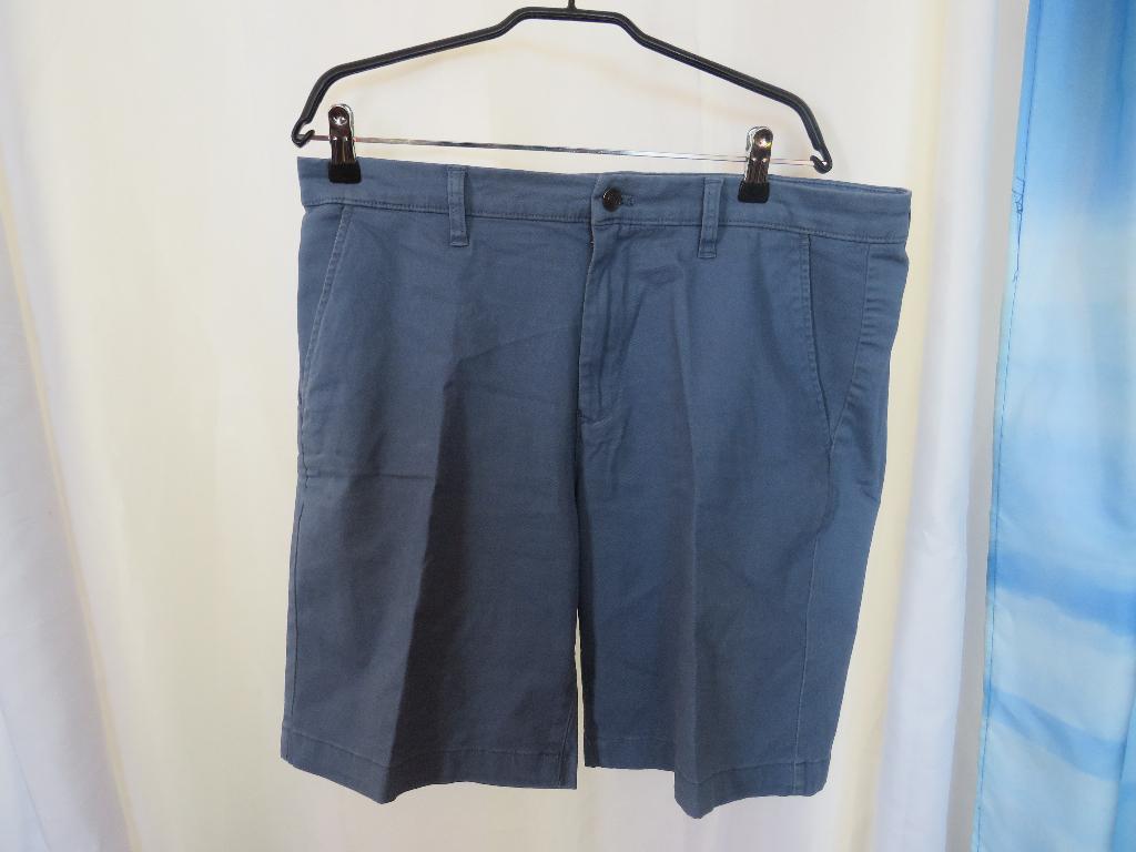 blauwe korte broek mt 34 (54) Every day flat front short, Kleding | Heren, Broeken en Pantalons, Maat 52/54 (L), Ophalen of Verzenden