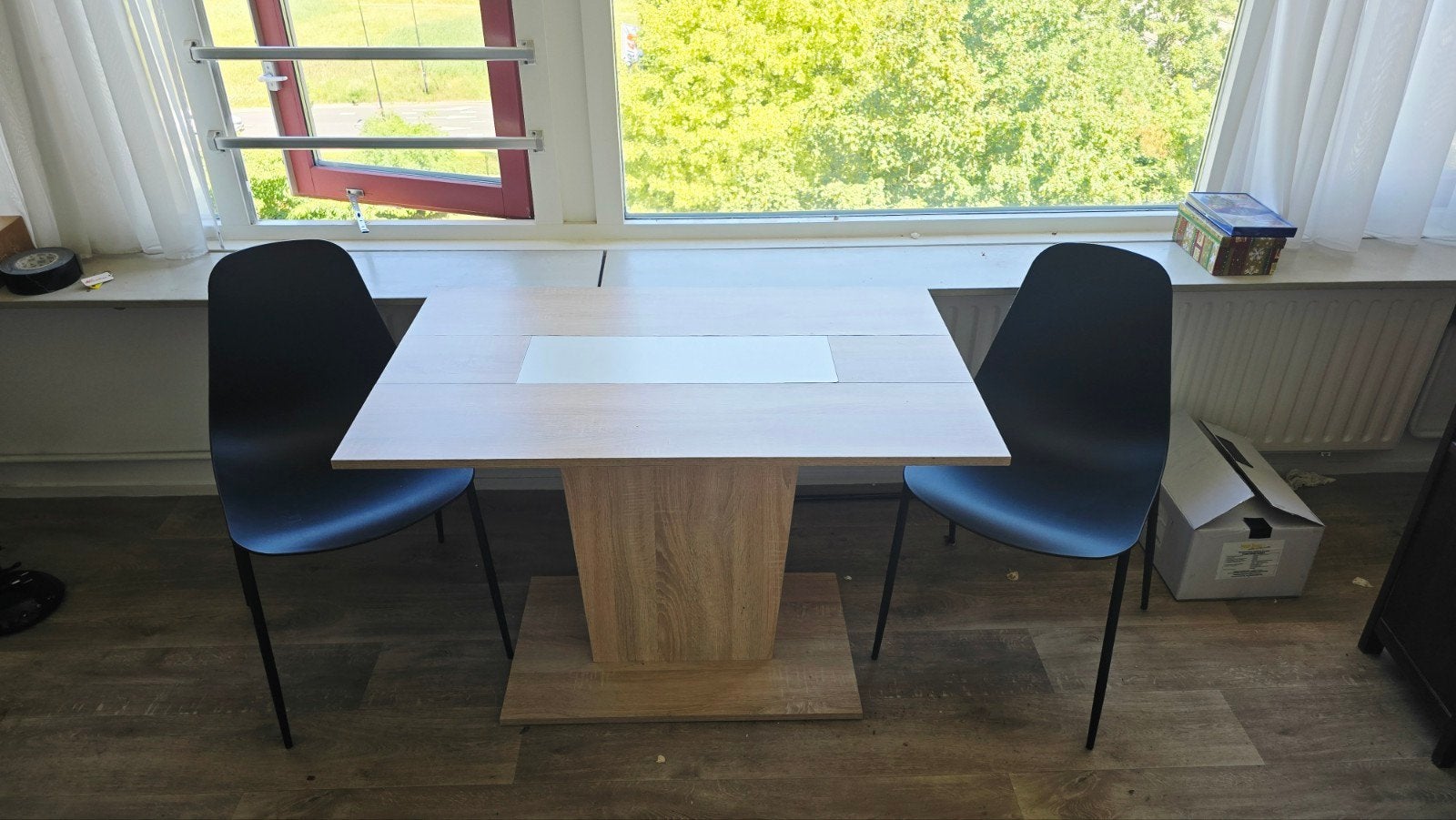 Moderne eettafel met houten blad, Gebruikt, 100 tot 150 cm, Tot twee personen, 50 tot 100 cm