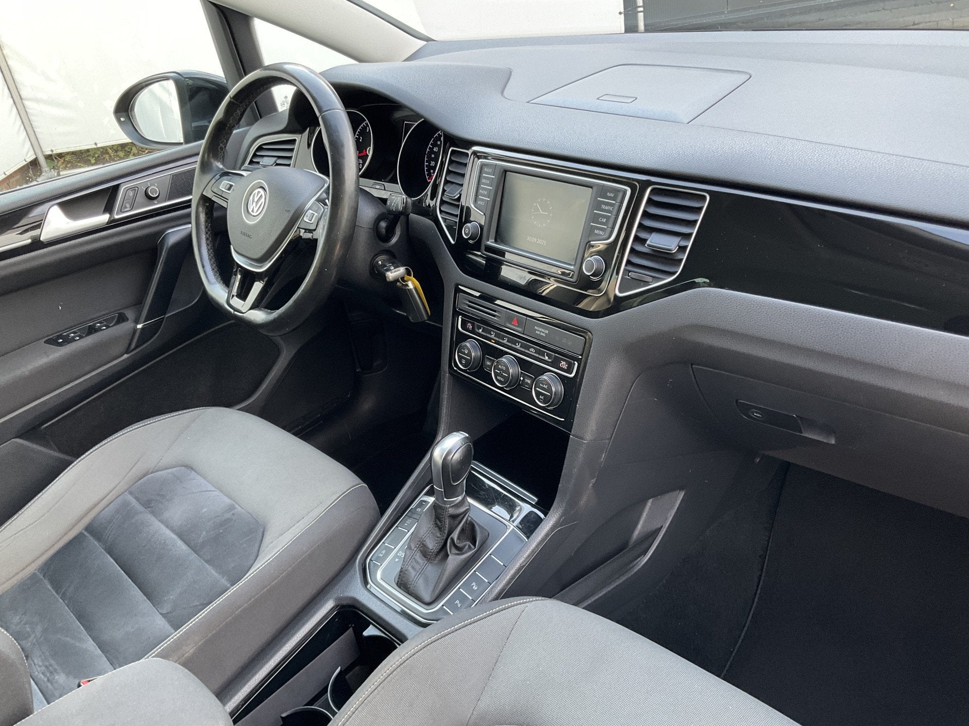 Volkswagen Golf Sportsvan 1.4 TSI Highline Automaat Trekhaak, Auto's, Gebruikt, Euro 6, 4 cilinders, 1283 kg