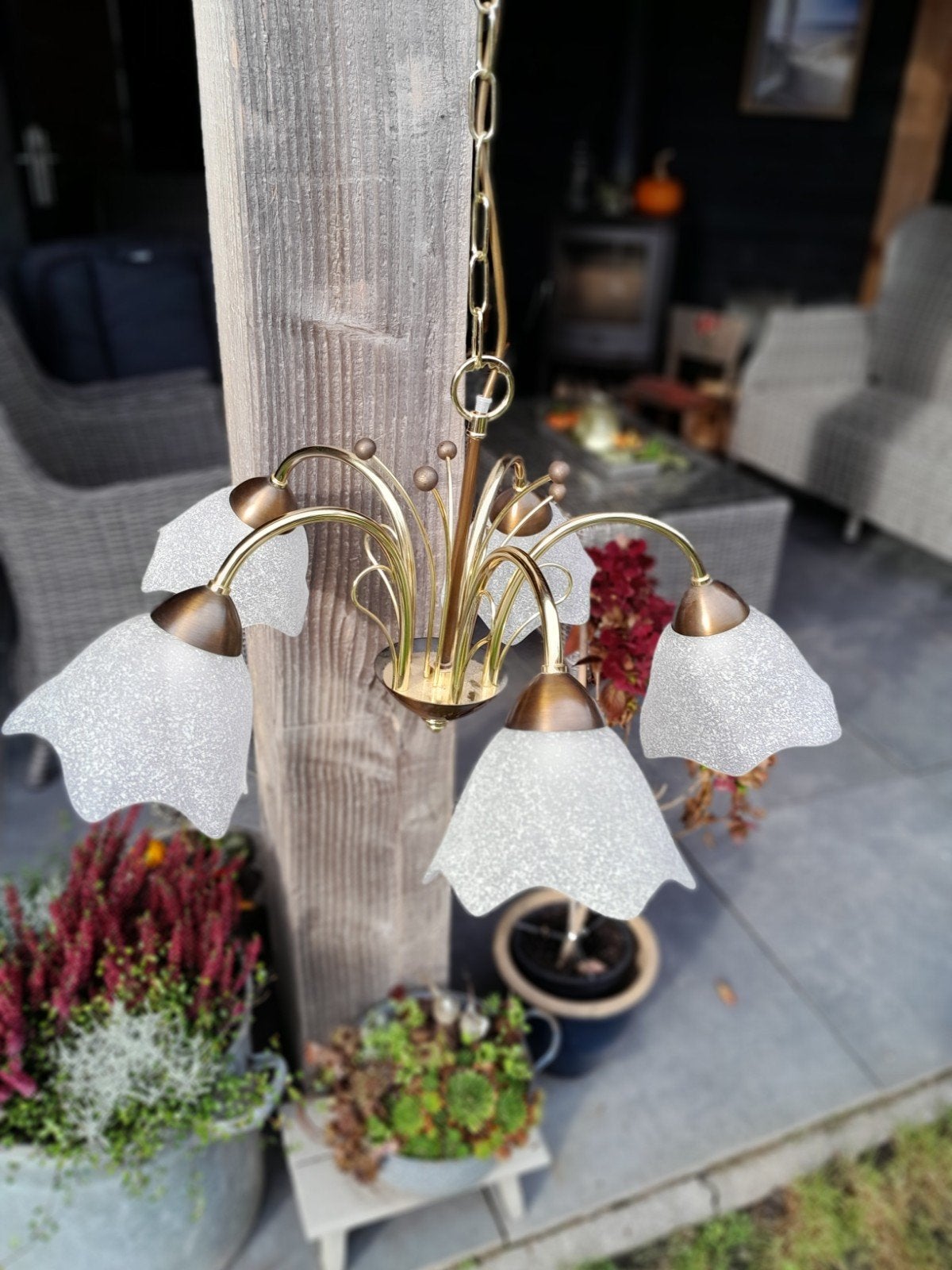 Vintage Kroonluchter met 5 Melkglazen Kappen, Huis en Inrichting, Ophalen, Gebruikt, E14 (klein), Vintage, Klassiek