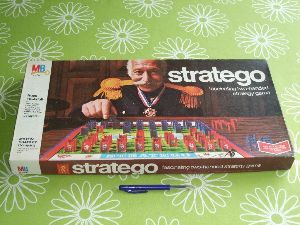 Vintage stratego spel uit 1975, Een of twee spelers, Ophalen of Verzenden, Gebruikt