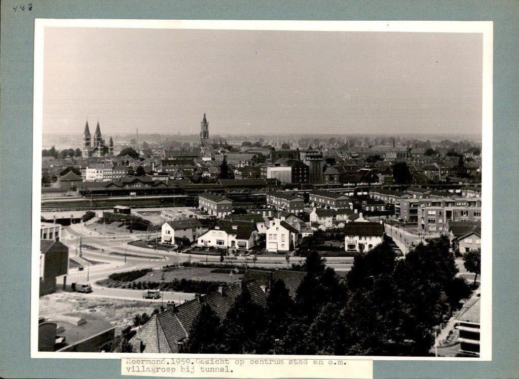 Roermond - Panorama Centrum - Foto - 1959, Verzenden, 1940 tot 1960, Limburg