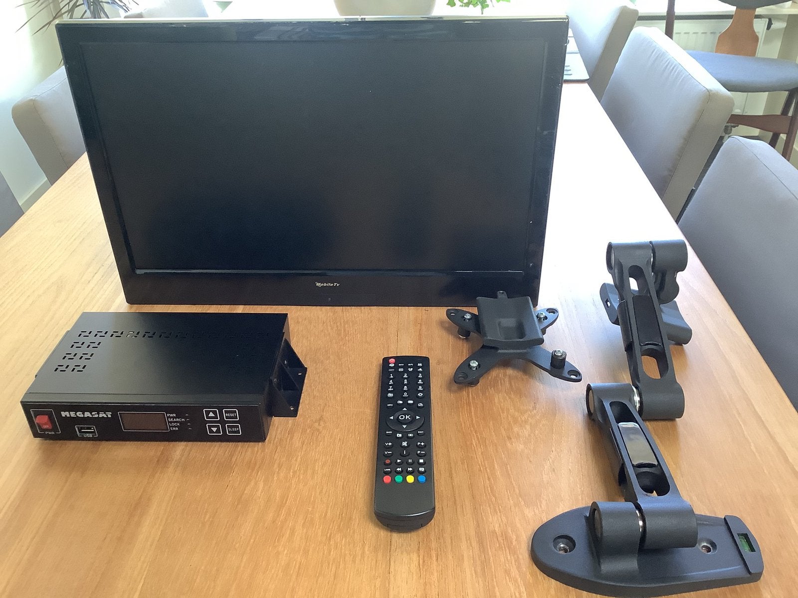 TV voor 12 volt voor camper of caravan, Ophalen, Gebruikt