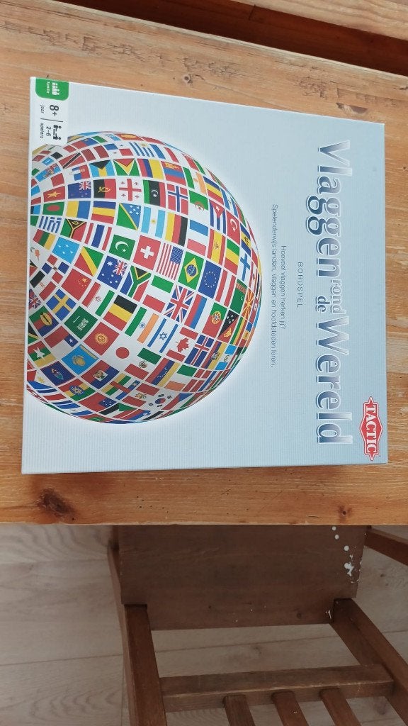 Vlaggen rond de Wereld, Vijf spelers of meer, Ophalen of Verzenden, Gebruikt, Tactic