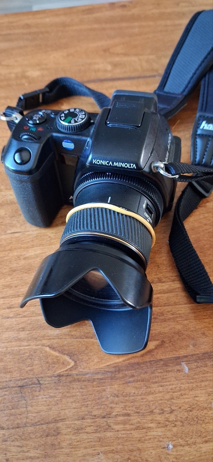 Konica Minolta DiMAGE A200 Digitale Camera 8.0MP Anti-Shake, Audio, Tv en Foto, Fotocamera's Digitaal, Kantelbaar/draaibaar scherm
