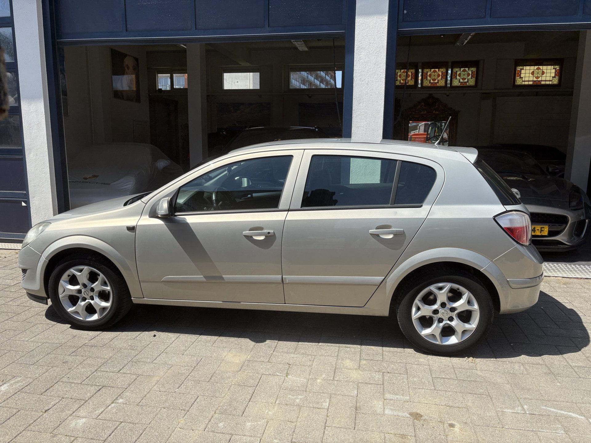 Opel Astra 1.6 Business CLIMA/CRUISE/LM VELGEN (bj 2007), Auto's, Opel, Voorwielaandrijving, 15 km/l, Gebruikt, 4 cilinders