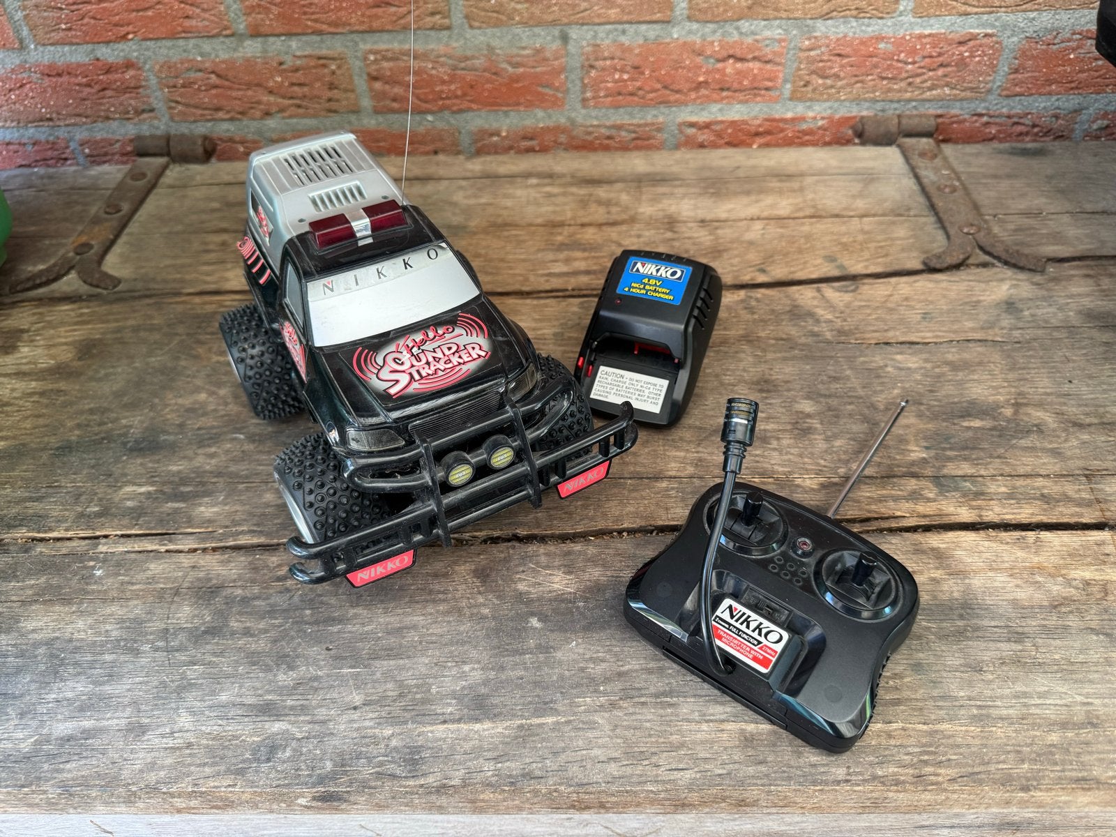 Nikko Sound Tracker bestuurbare auto met afstandsbediening, Elektro, Gebruikt, Auto offroad, Schaal 1:14