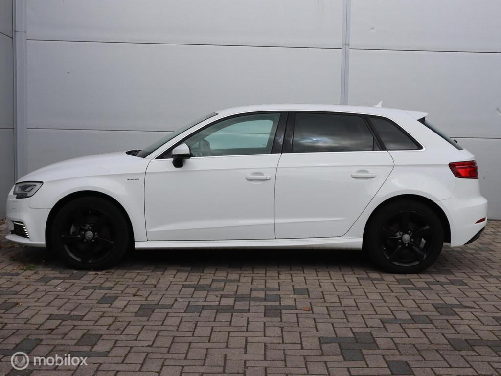 Audi A3 Sportback 1.4 e-tron Automaat Trekhaak Stoelverwarmi, Gebruikt, Euro 6, 4 cilinders, Zwart