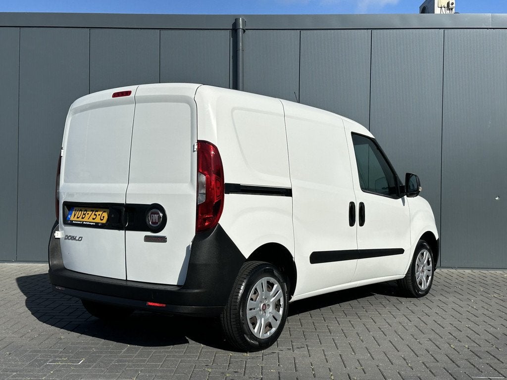 Fiat Doblò Cargo 1.3 MJ E6 / L1H1 / UNIEK ! / * 9.441 KM NA, Voorwielaandrijving, Gebruikt, 4 cilinders, 82 pk