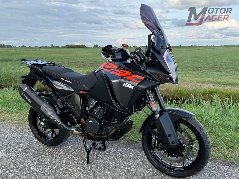 KTM 1290 SUPER ADVENTURE 1290 S + CARBON + AKRA ( R 1190 ), 2 cilinders, Motorrijbewijs A, Bedrijf, Meer dan 35 kW