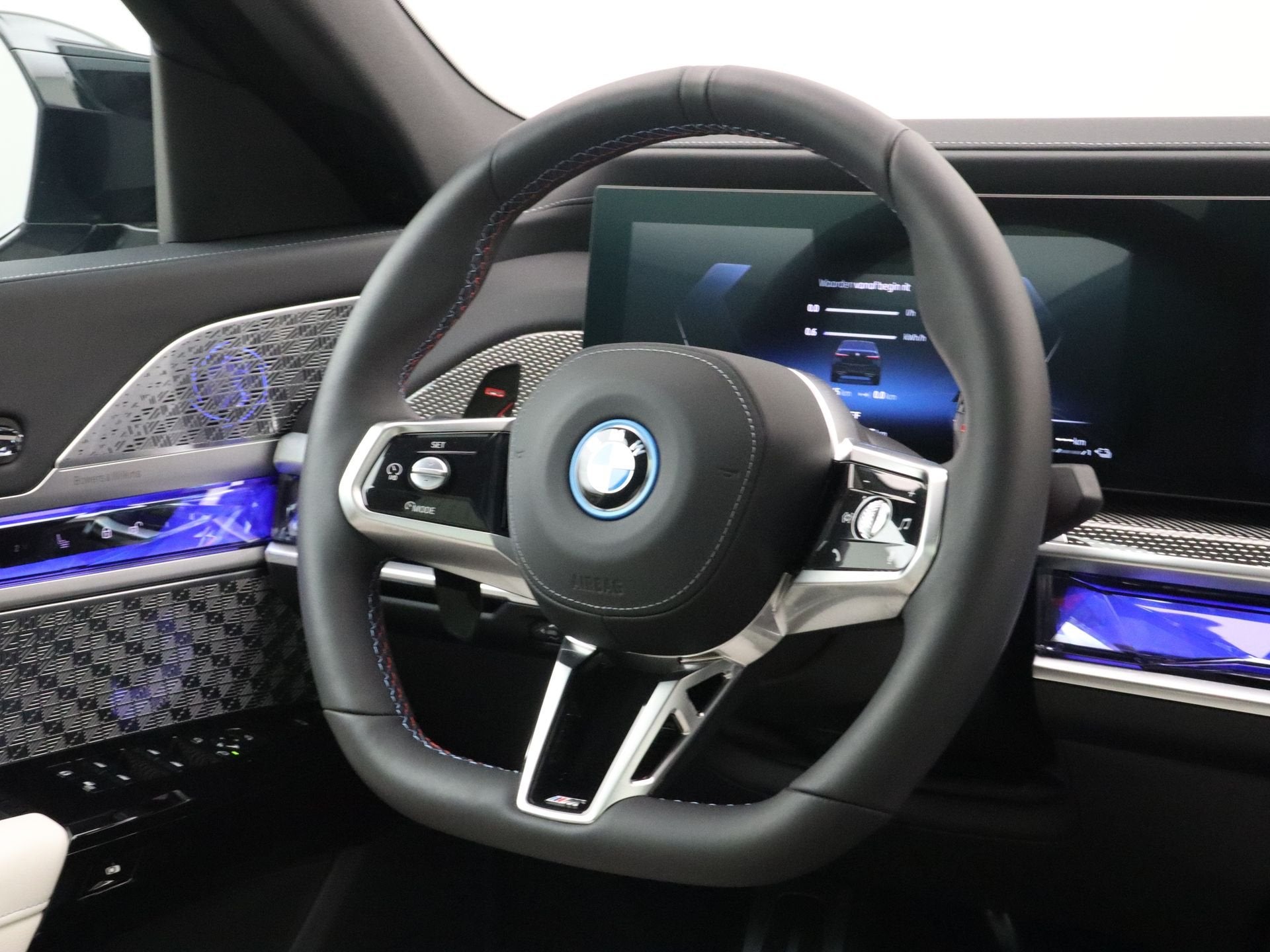 BMW 7 Serie M760e xDrive SoH 100% / Inclusief klasse 5 alarm, Auto's, BMW, Euro 6, Overige brandstoffen, Zwart, Vierwielaandrijving