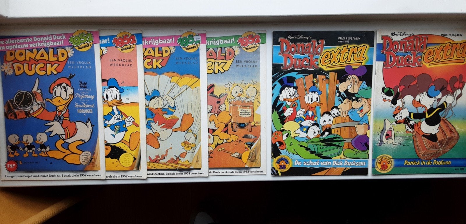 Allereerste Donald Duck kopie 1-4, Donald Duck Extra 38/39, Meerdere comics, Ophalen of Verzenden, Zo goed als nieuw, Europa