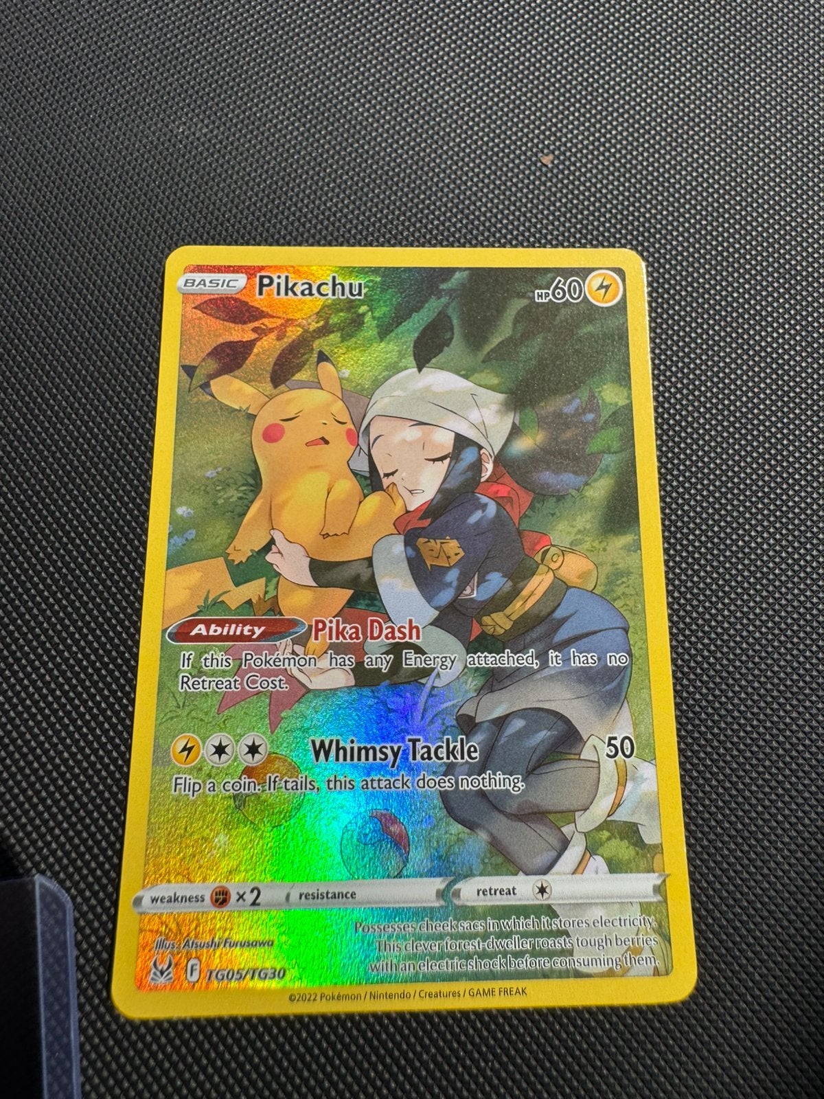 Pikachu TG05/TG30 NM Lost origin, Ophalen of Verzenden, Zo goed als nieuw