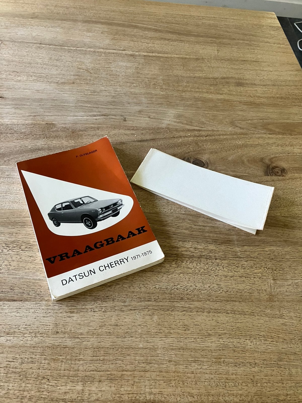 Vraagbaak datsun cherry 1971-1975 inclusief sticker, Ophalen of Verzenden