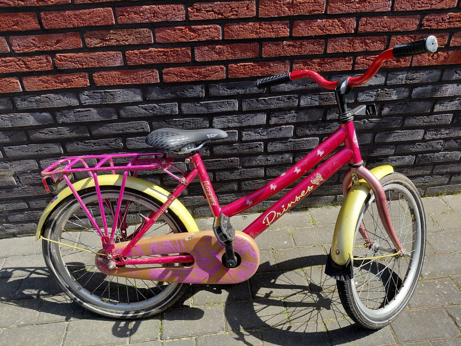 Loekie Prinses kinderfiets 20 inch - roze/geel, Ophalen of Verzenden