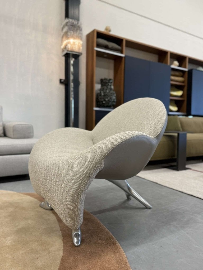 Nieuw Leolux Papageno Fauteuil stof leer design stoel, Leolux, Info@leolux.nl, Nieuw, 75 tot 100 cm