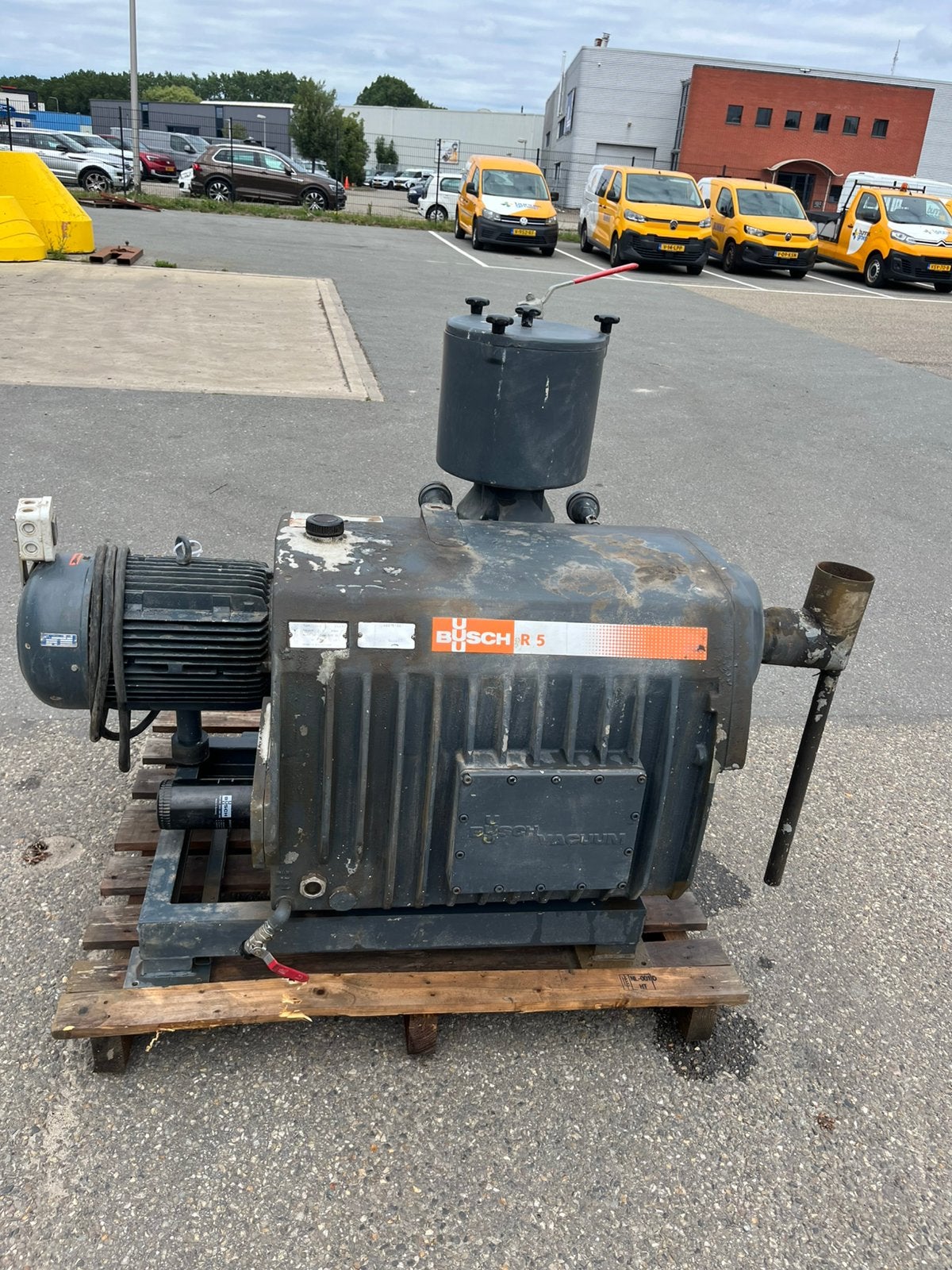 Busch vacuümpomp r5 400, Ophalen, Gebruikt, 100 liter of meer, Minder dan 200 liter/min