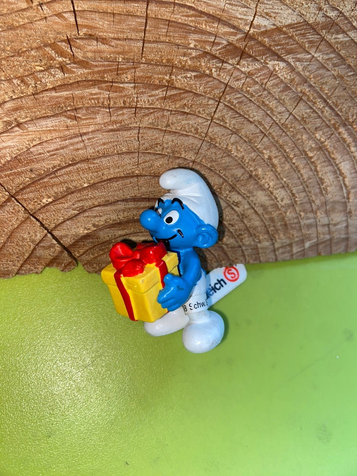 Smurfen smurf met kado 2004, Ophalen of Verzenden, Zo goed als nieuw