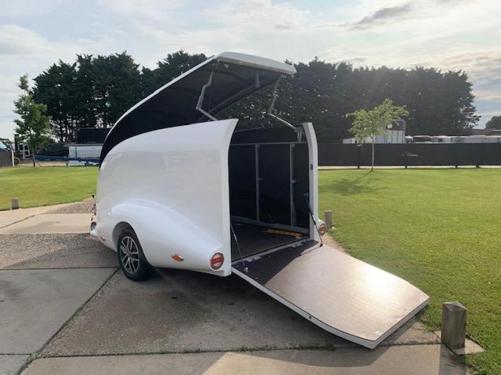 Largano motoraanhangwagen VOL OPTIE gesloten aanhangwagen, Nieuw