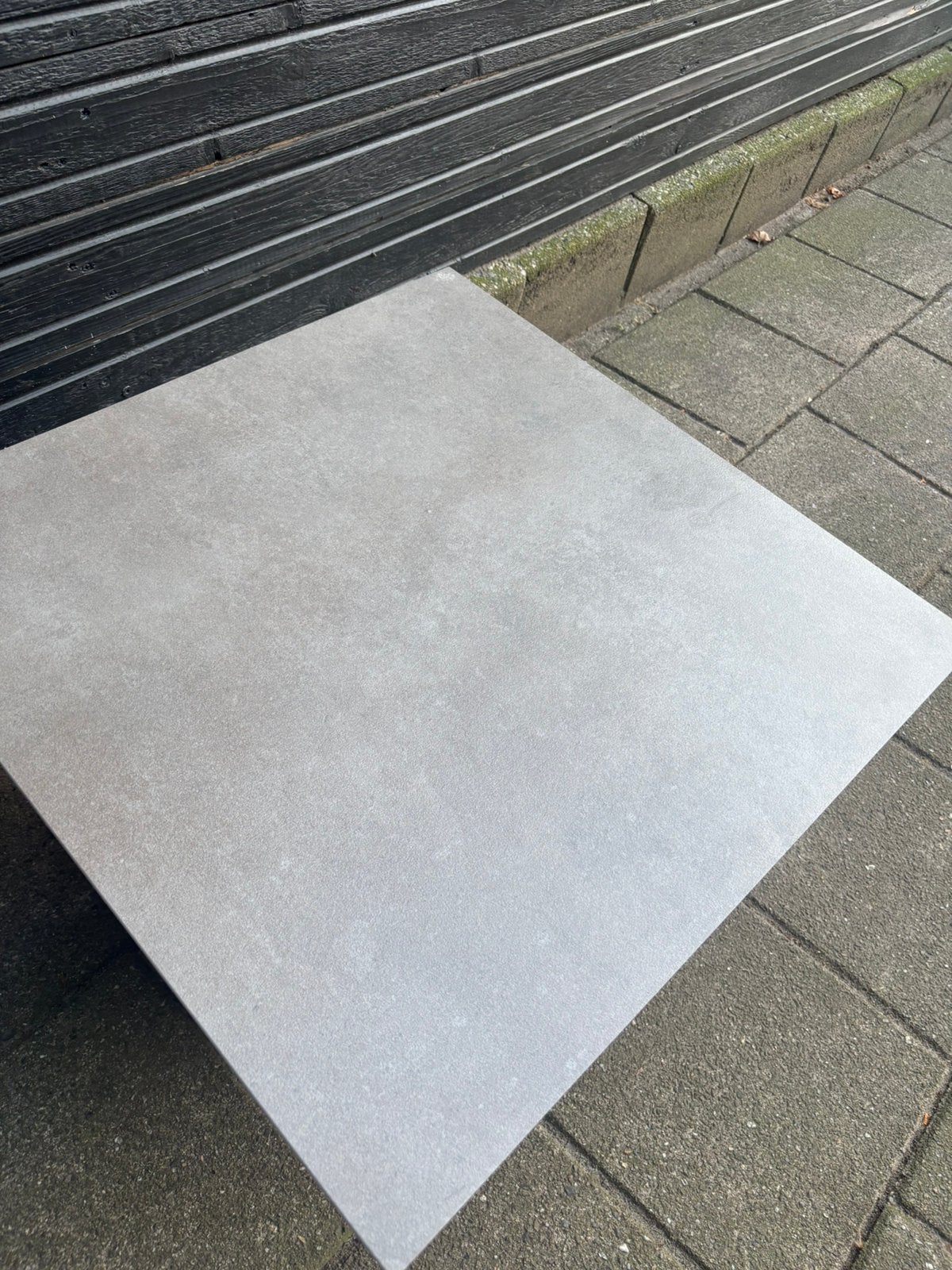 Nieuwe RAK Ceramics tegels 60x60 cm Grijs 4 dozen 5,76 m², Ophalen, 60 cm of meer, Keramiek, Zo goed als nieuw