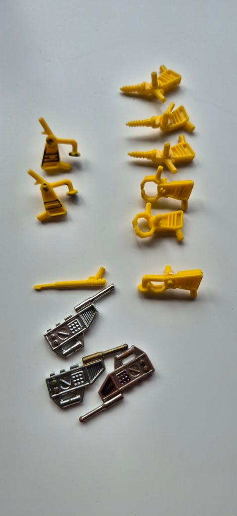Ouder Playmobil losse onderdelen: gele en grijze accessoires, Ophalen of Verzenden, Gebruikt, Los playmobil