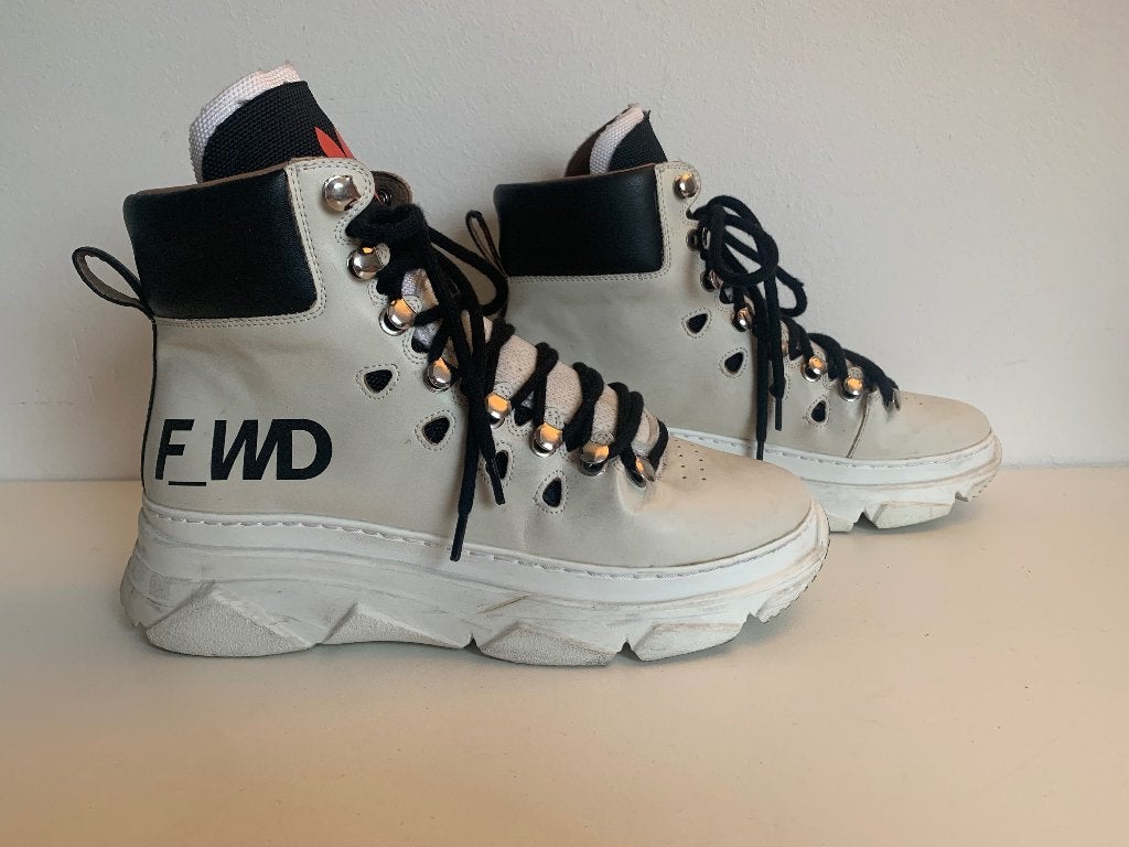 F_WD half hoge sneakers gympen beige ecru zwart 37, Beige, F_WD, Verzenden, Sneakers of Gympen