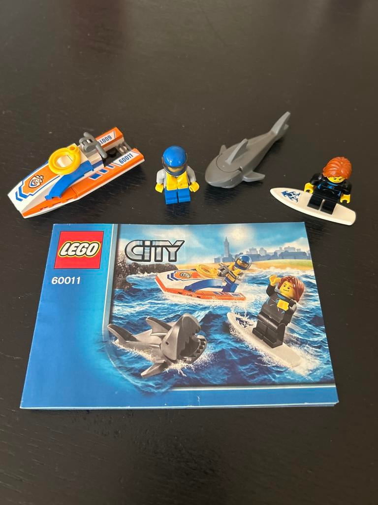 LEGO City 60011 Surfer Rescue met haai en jetski, Ophalen of Verzenden, Zo goed als nieuw, Overige merken