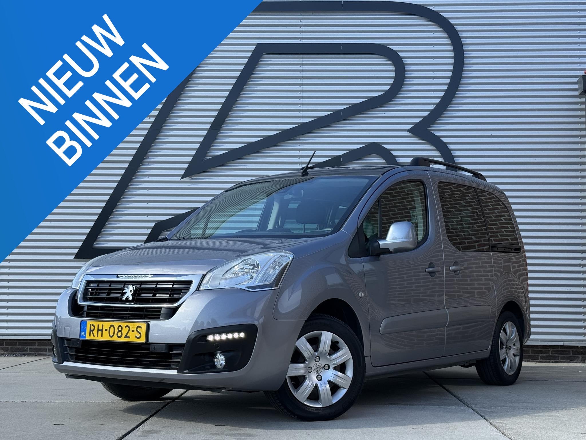 Peugeot Partner Tepee 1.2 PureTech Active 1e Eigenaar|Navi|C, Auto's, Peugeot, Voorwielaandrijving, Stof, Gebruikt, 1199 cc