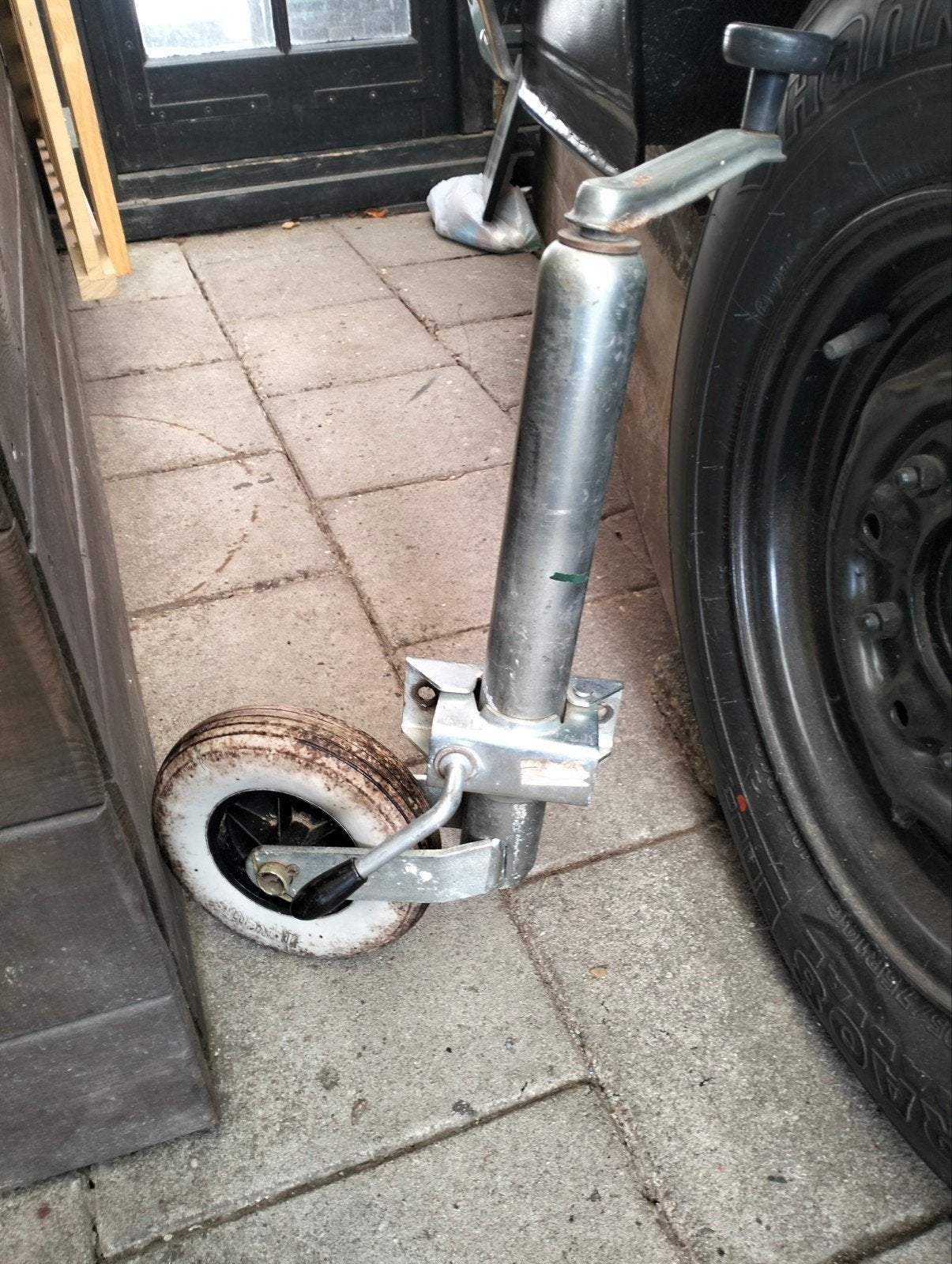 tekoop neuswiel aanhanger, Ophalen, Gebruikt