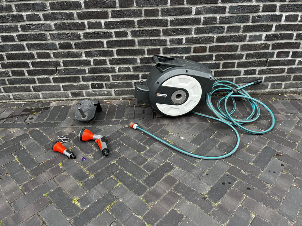 Gardena rollup wandslangbox 15m, Ophalen, Gebruikt, Tuinslanghaspel