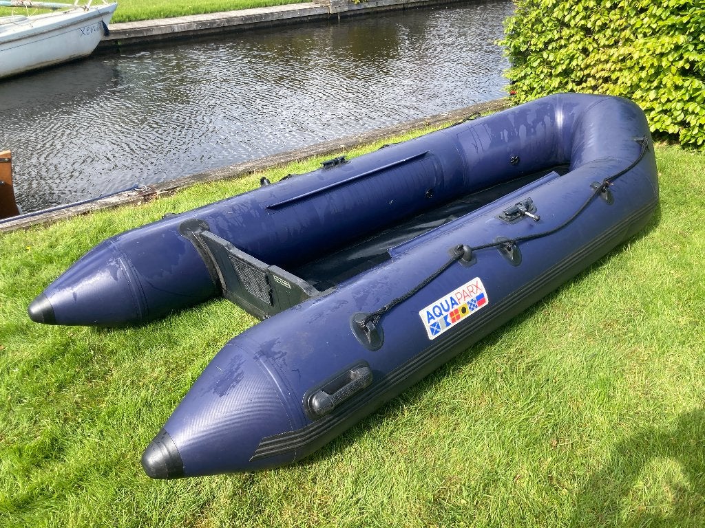 Rubberboot met 4 pk buitenboordmotor, Watersport en Boten, Rubberboten, Ophalen, Gebruikt, PVC, Peddels