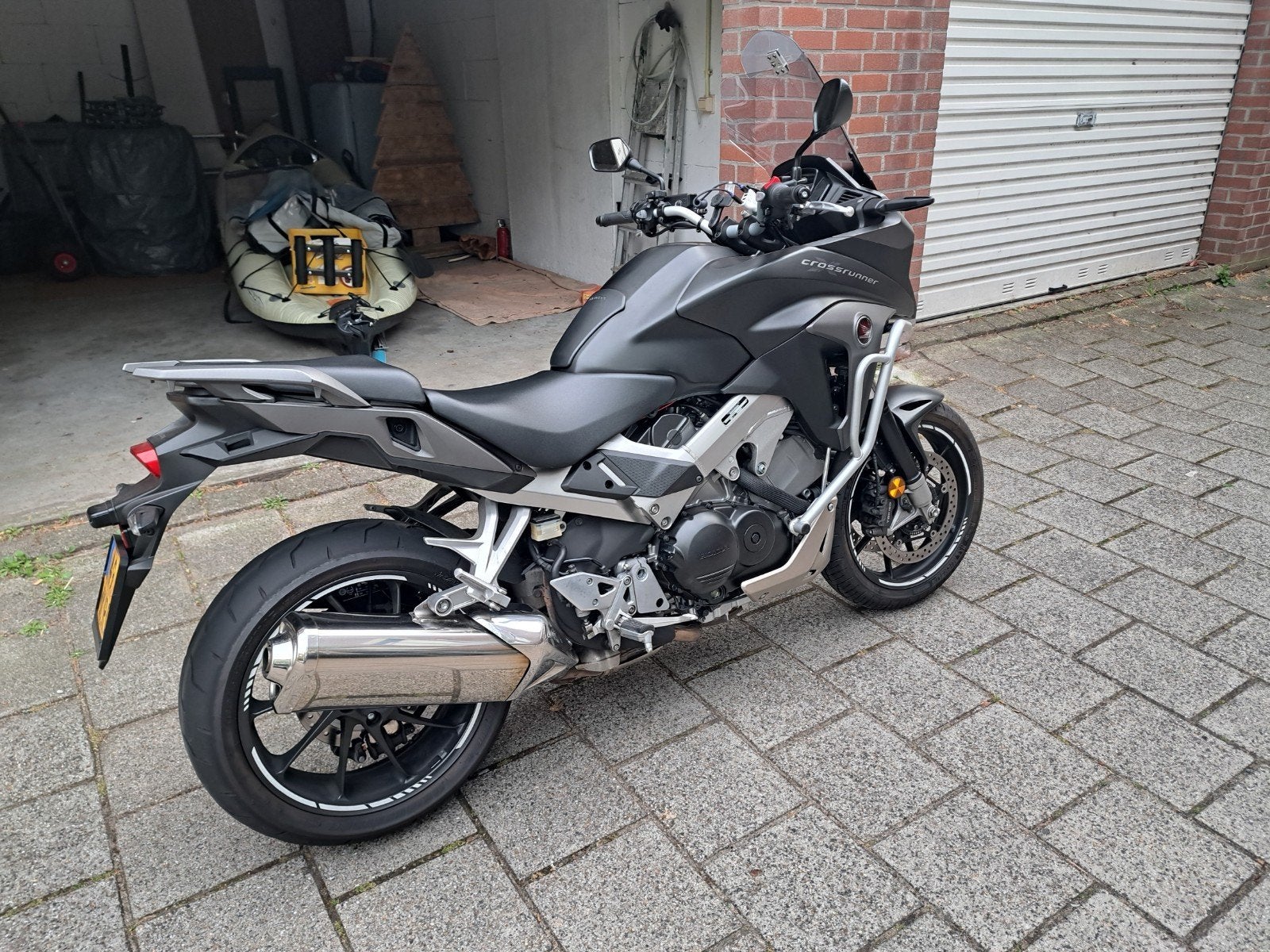 Honda VFR 800 X Crossrunner - Nieuw Model, Weinig Gebruikt, Motoren, Motoren | Honda, 4 cilinders, Motorrijbewijs A, Traction Control