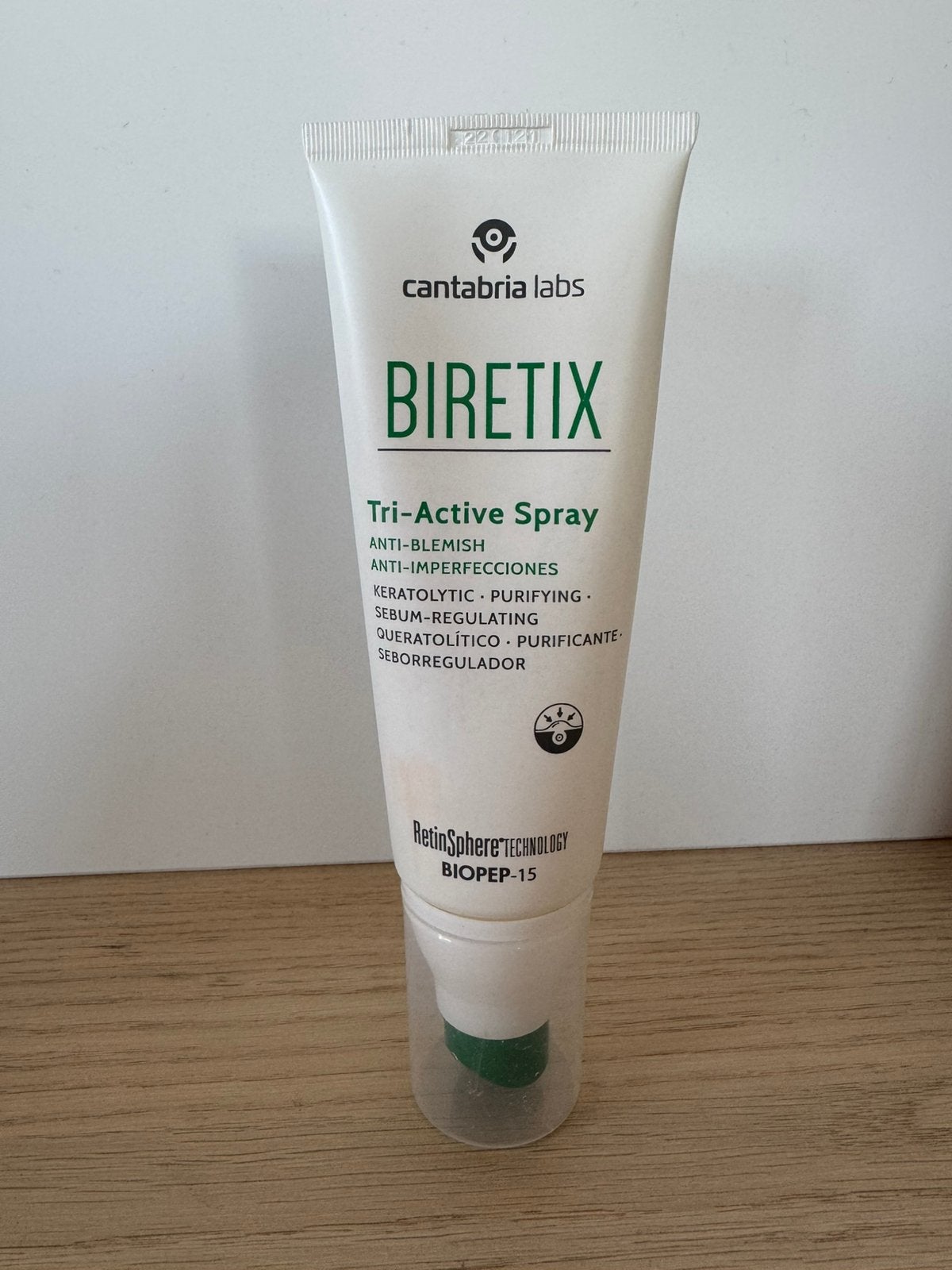 Biretix Acne Tri-Active Spray 100ml | Bijna vol, Verzenden, Zo goed als nieuw, Bodylotion, Crème of Olie