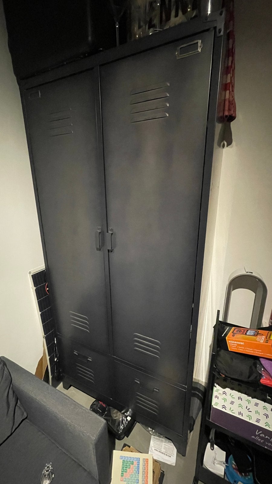 VTwonen metalen Lockerkast, Ophalen, Zo goed als nieuw, Industrieel