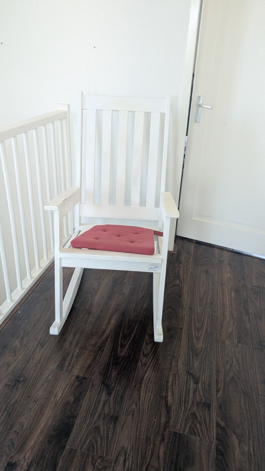 Witte schommelstoel met rood kussen, Ophalen, Gebruikt, Wit, Stof