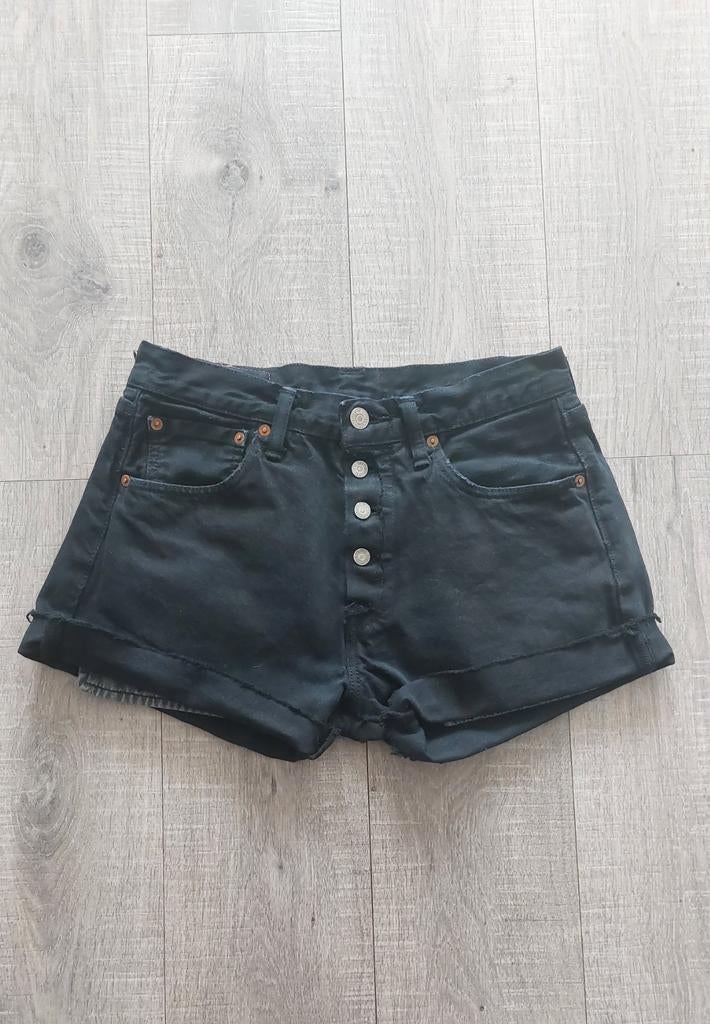 Levis 501 denim shorts 29, Kleding | Dames, Spijkerbroeken en Jeans, Gedragen, W28 - W29 (confectie 36), Zwart, Ophalen of Verzenden