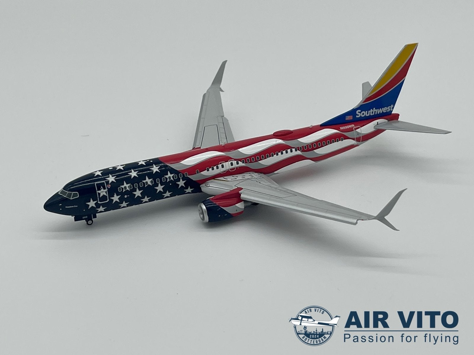 Boeing 737-800 Southwest Airlines "Freedom One" N500WR, Verzamelen, Luchtvaart en Vliegtuigspotten, Schaalmodel, -, -, Nieuw