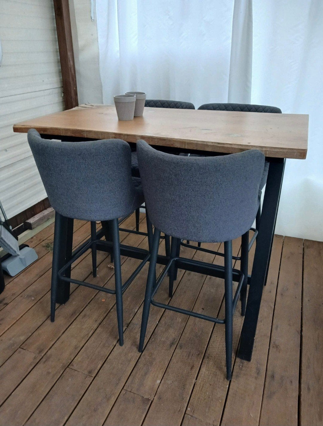 Bartafel met 4 barkrukken - Stoelen z.g.a.n., Huis en Inrichting, Ophalen, Gebruikt, Vier personen, Overige houtsoorten