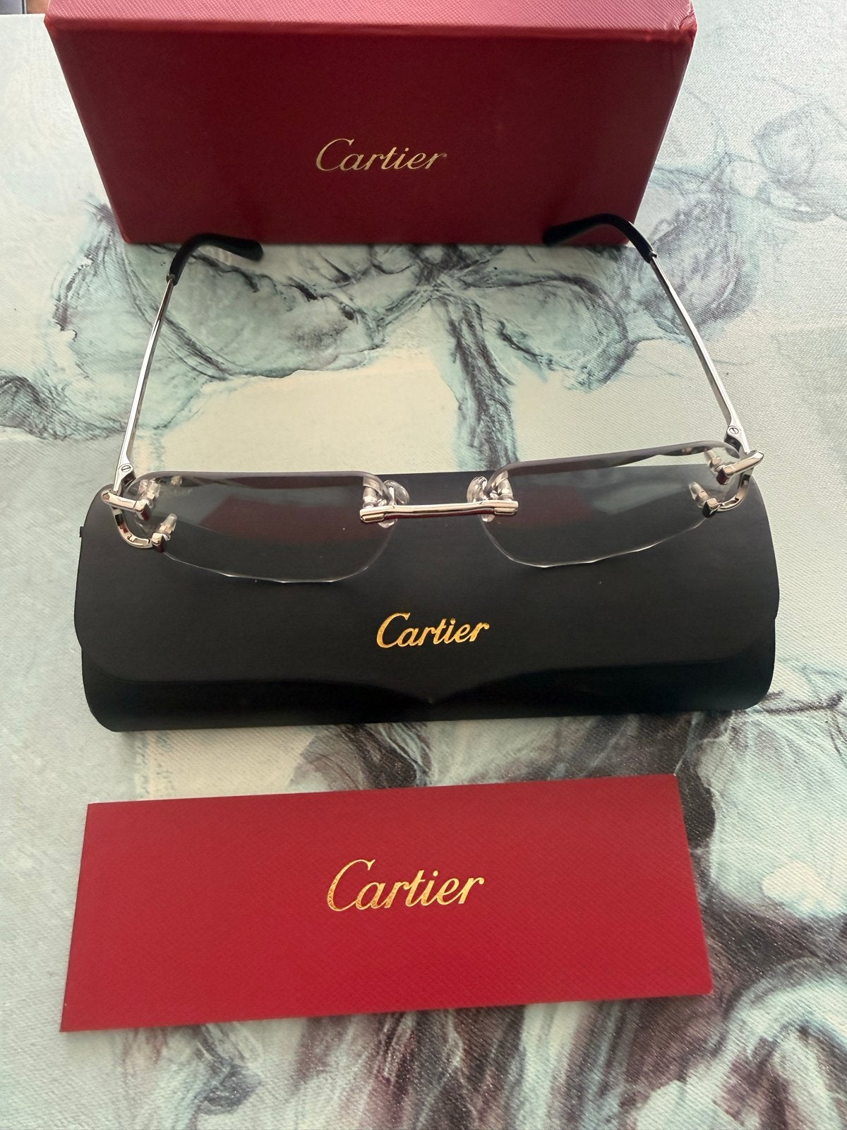 Cartier brilmontuur zilverkleurig met originele doos, Sieraden, Tassen en Uiterlijk, Zonnebrillen en Brillen | Dames, Overige merken