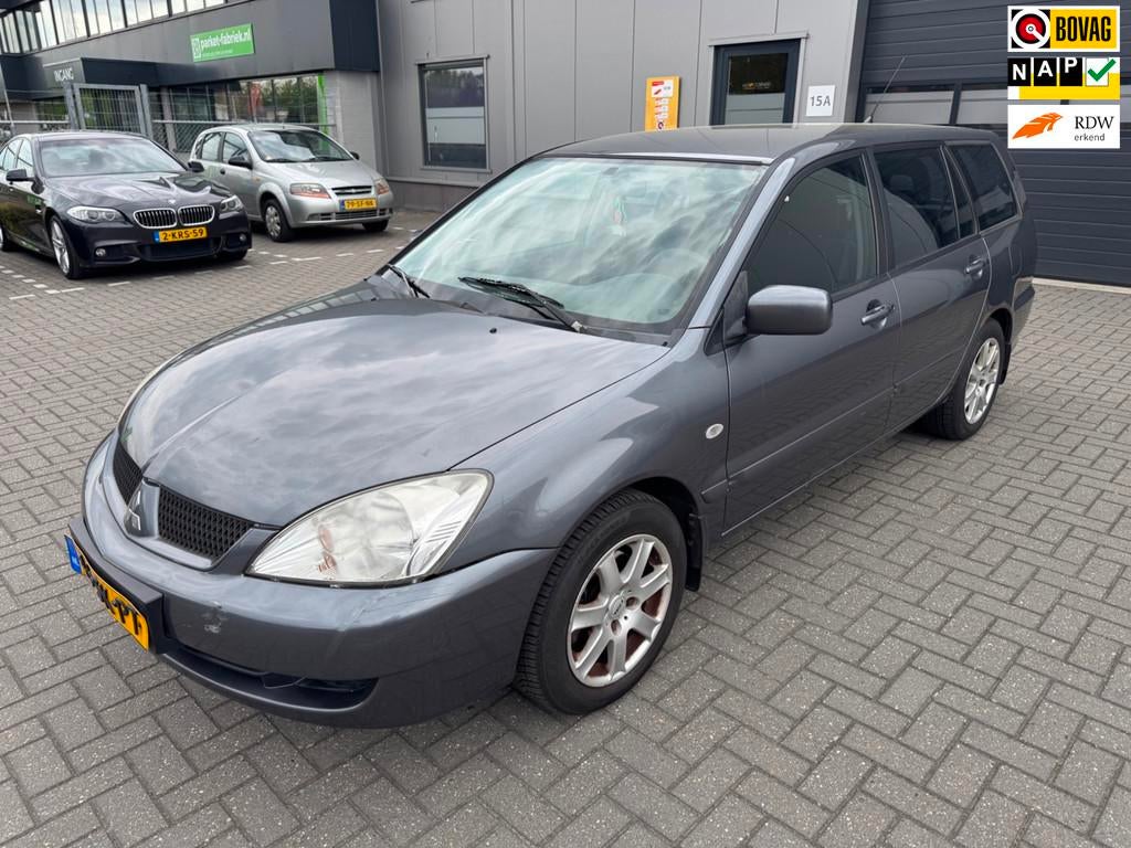 Mitsubishi Lancer Station Wagon 1.6 Inform, Voorwielaandrijving, Gebruikt, 4 cilinders, Metallic lak