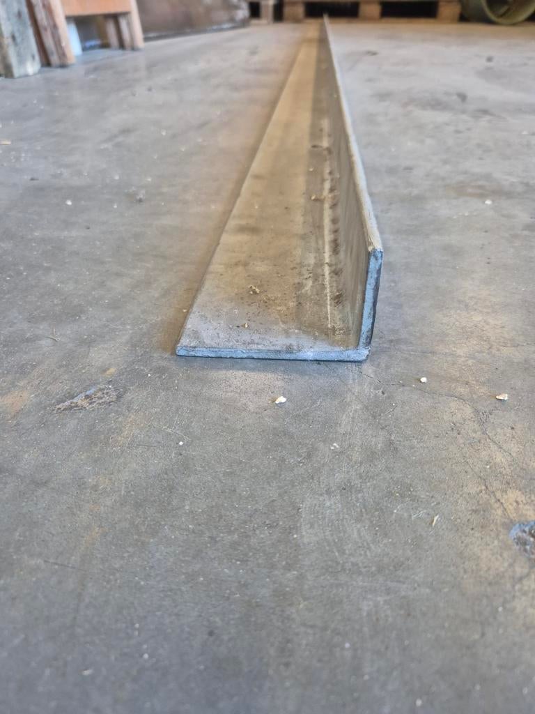 Hoeklijn 90x60 6mm gegalvaniseerd, Ophalen