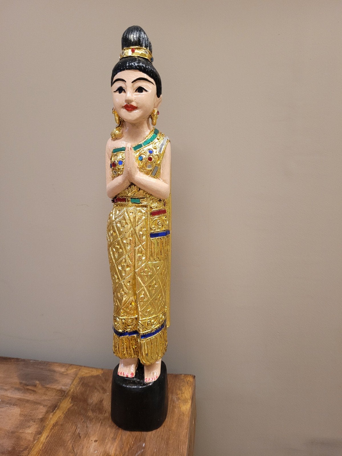 Sawasdee vrouw beeld, Hout, Goud, 52 cm, Ophalen of Verzenden