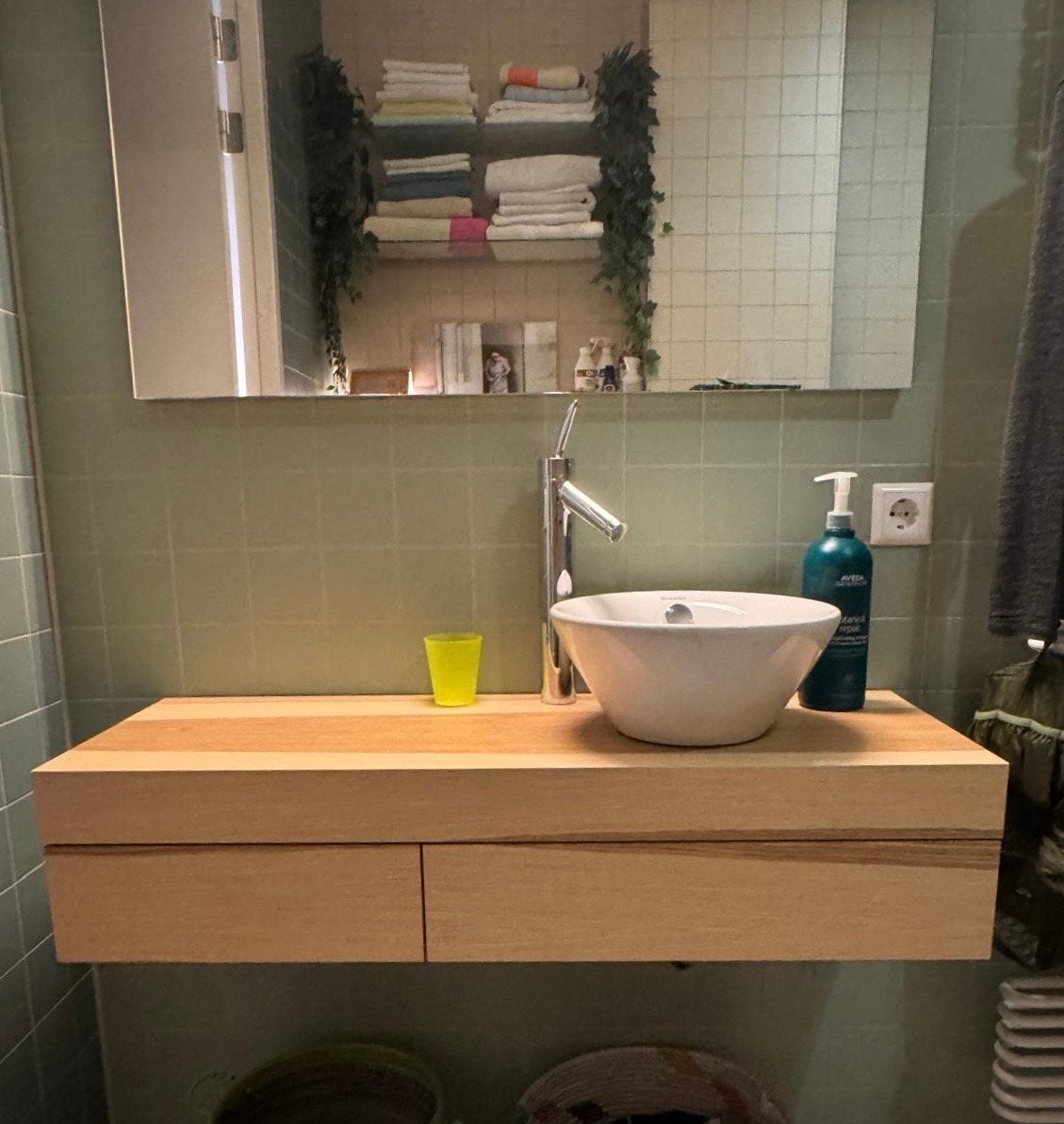 Design wastafelmeubel met wasbak en Philippe Starckkraan, Huis en Inrichting, Badkamer | Badkamermeubels, Ophalen, Gebruikt, 50 tot 100 cm