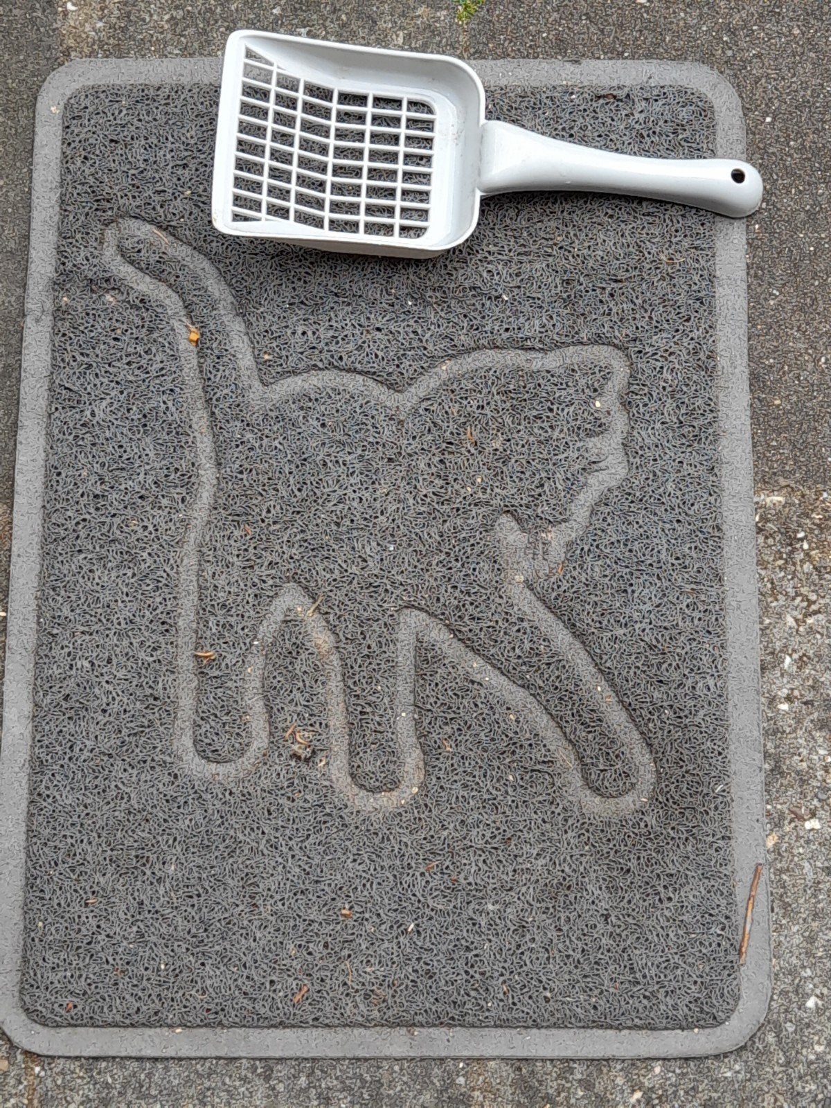 Kattenmat en kattenbakschep, Ophalen, Gebruikt