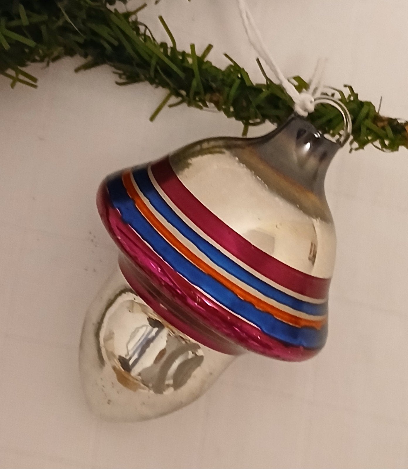 Antieke Oude Ajeko kerstbal tol, Verzenden