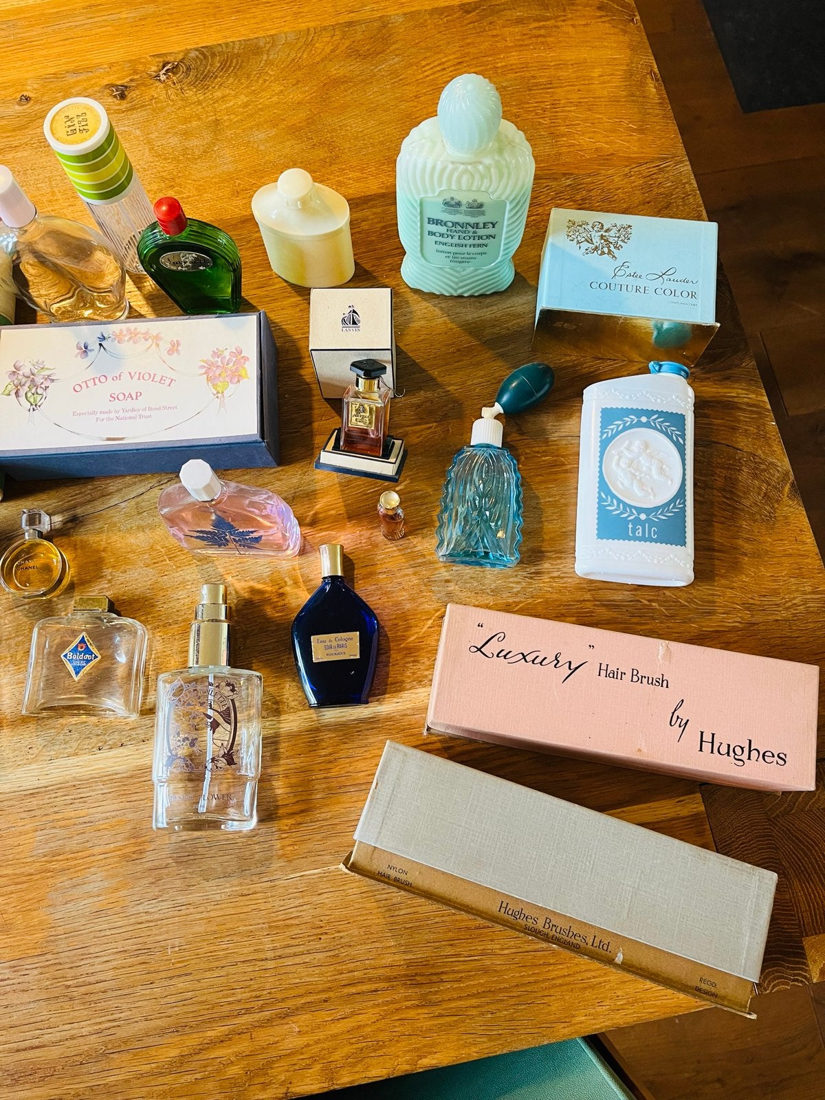 Vintage parfumflessen en talcpoeder collectie, Ophalen of Verzenden, Gebruikt