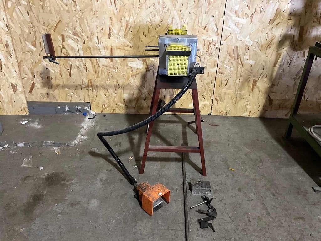 Pressta Eisele - 71048000 - Aluminium profiel Ponsmachine, Doe-het-zelf en Verbouw, Ophalen, Gebruikt
