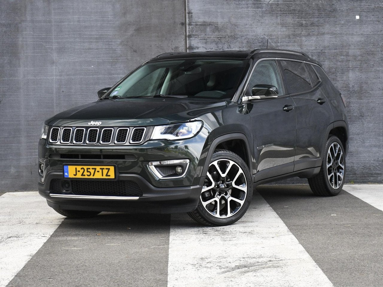 Jeep Compass Limited 1.3T 150pk Automaat 100% JEEP ONDERH. |, Auto's, 4 cilinders, 150 pk, 600 kg, 1405 kg