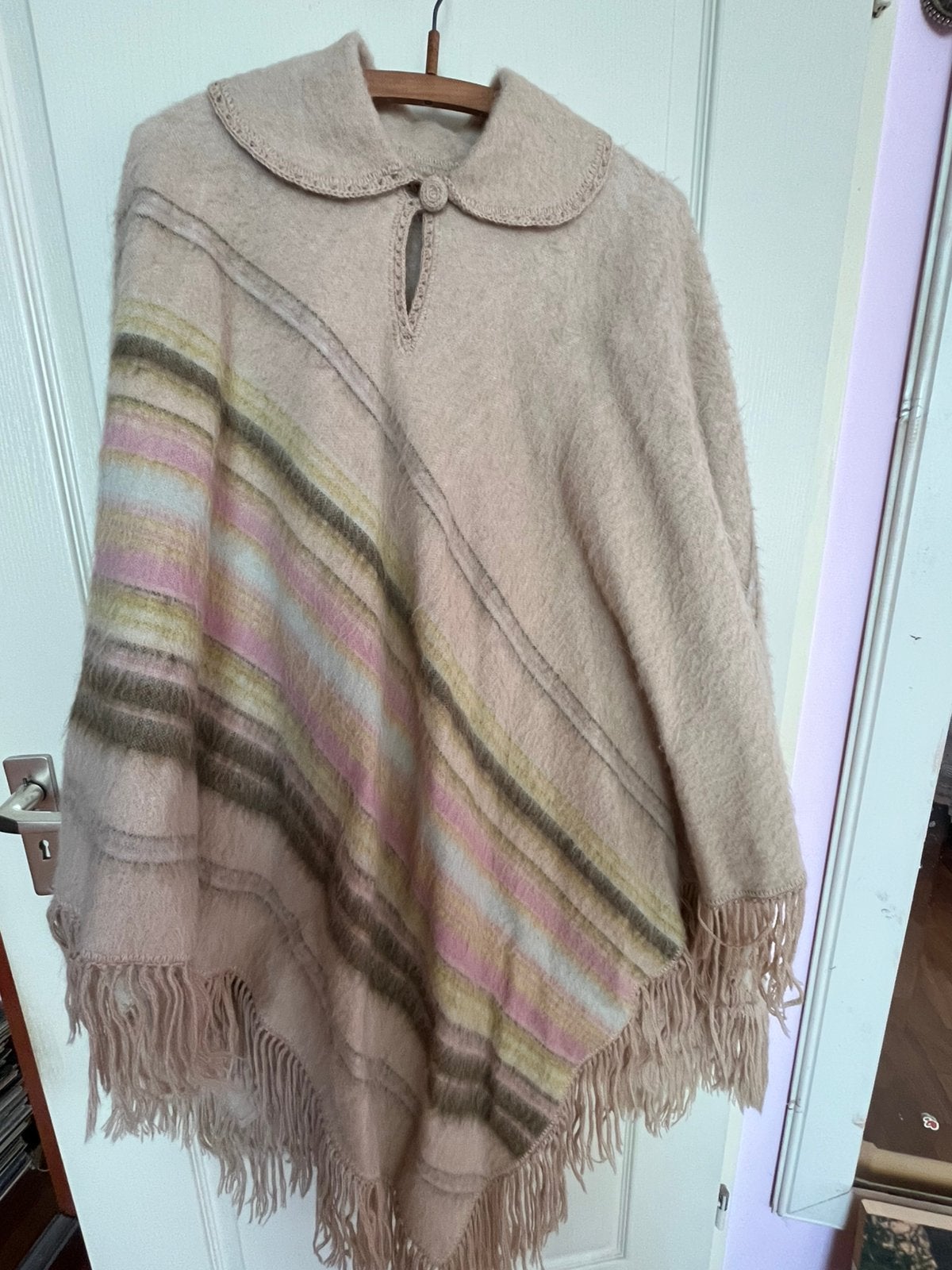 Poncho van alpaca wol, Kleding | Dames, Ophalen of Verzenden, Nieuw, Sjaal