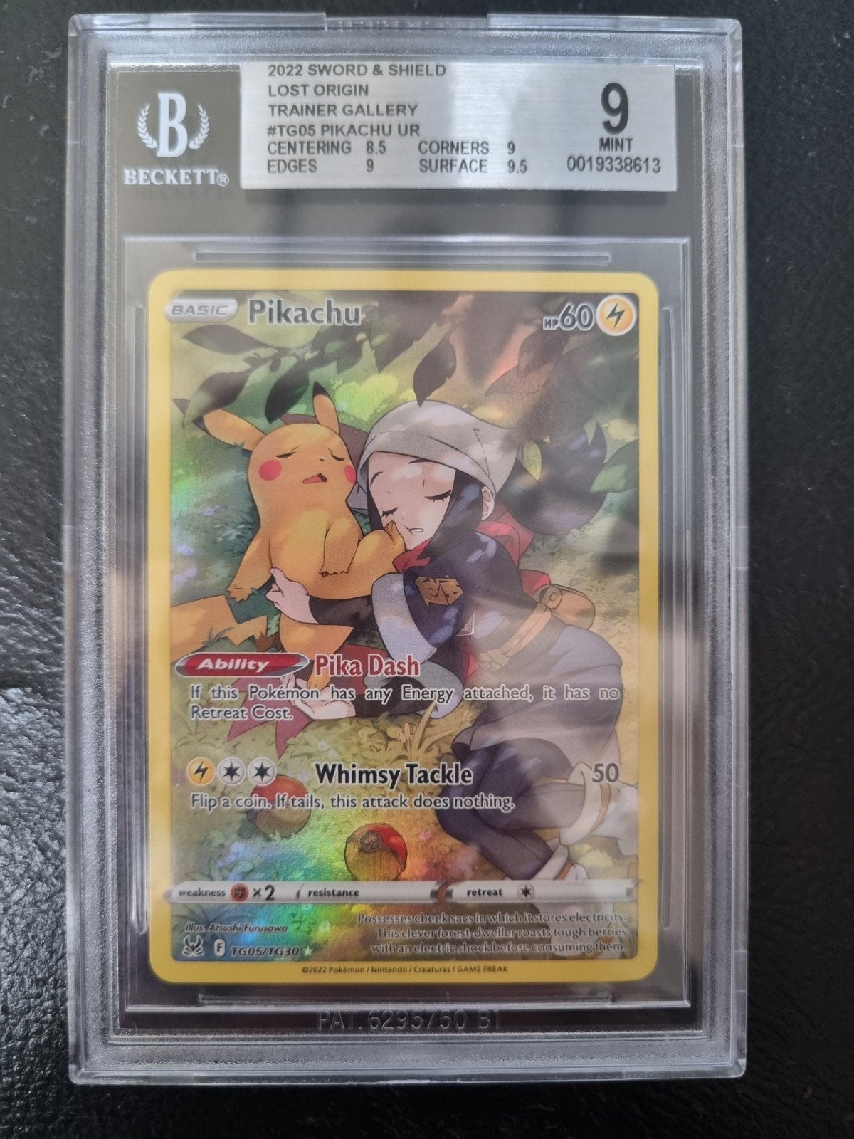 Pokémon Pikachu TG05 BGS 9 Mint - lost origin, Ophalen of Verzenden, Zo goed als nieuw, Losse kaart, Foil